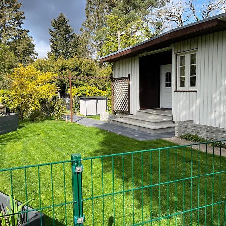 Town Meets Country Villa Birkenwerder Bagian luar foto